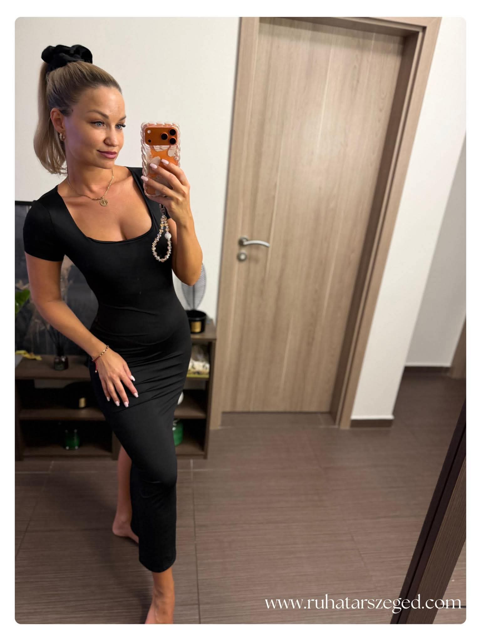MAXI ruha