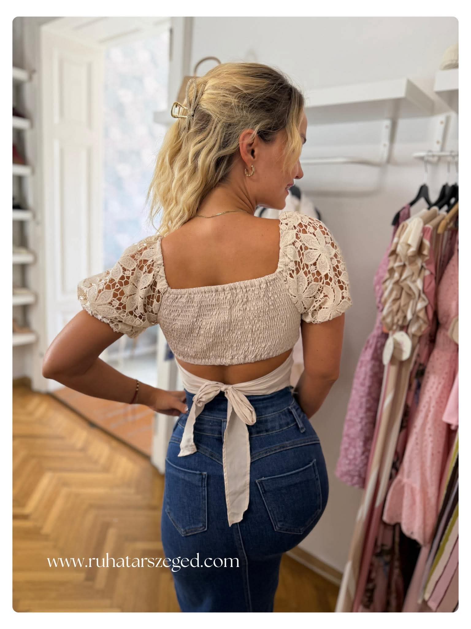 ELLI felső