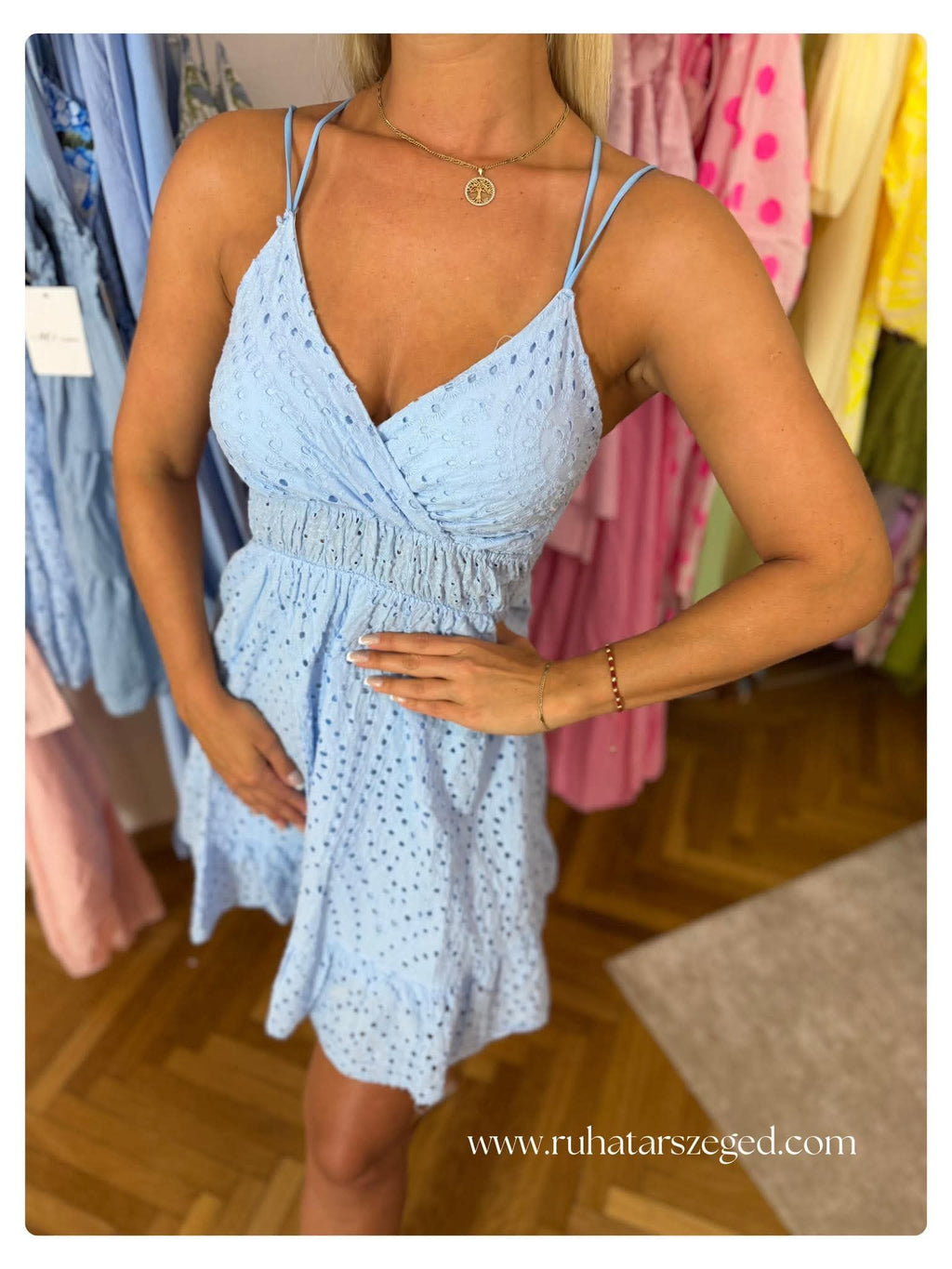 BARBI ruha