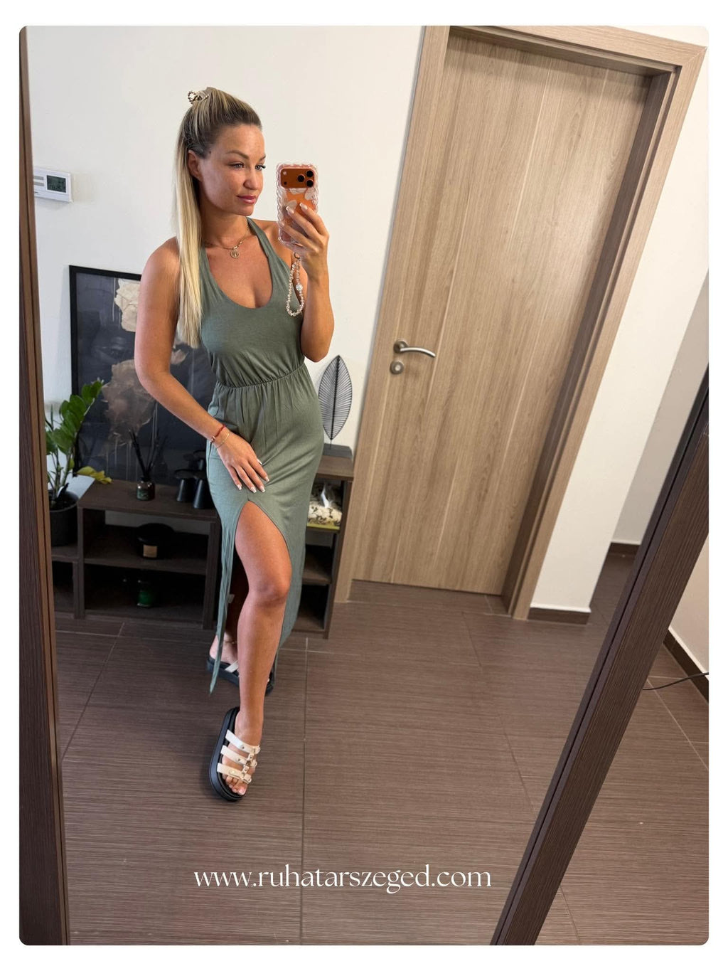 KORIN ruha