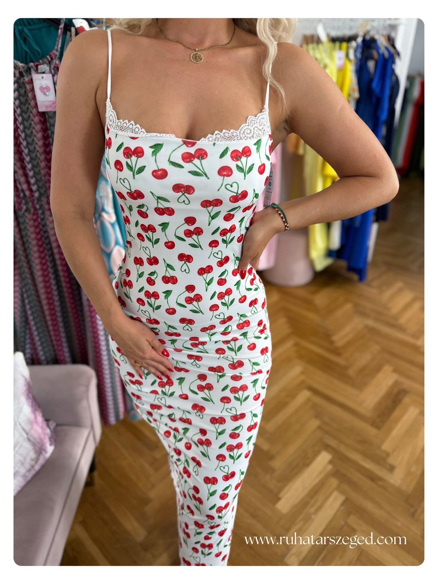 CHERRY ruha