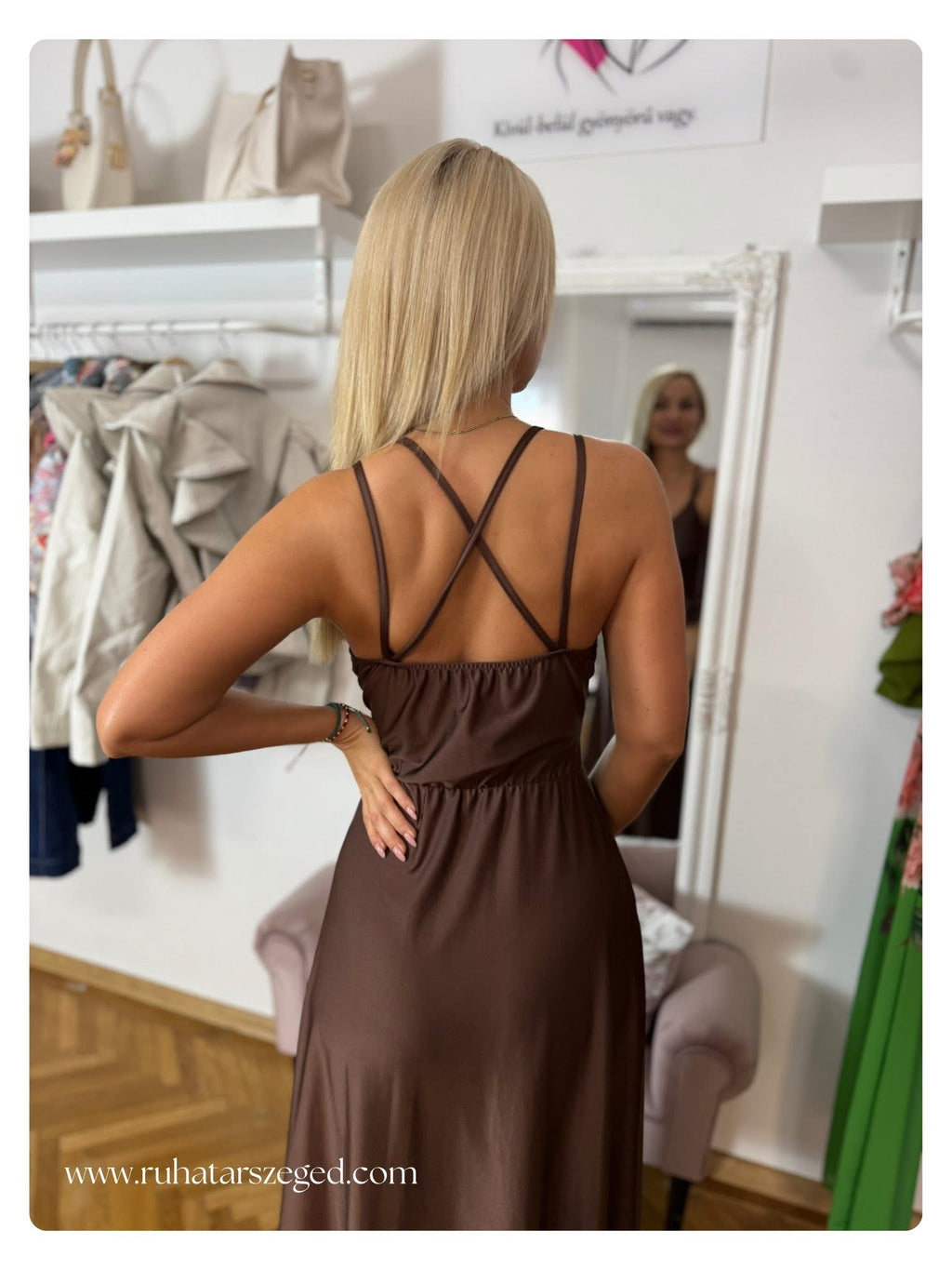 BROWN ruha
