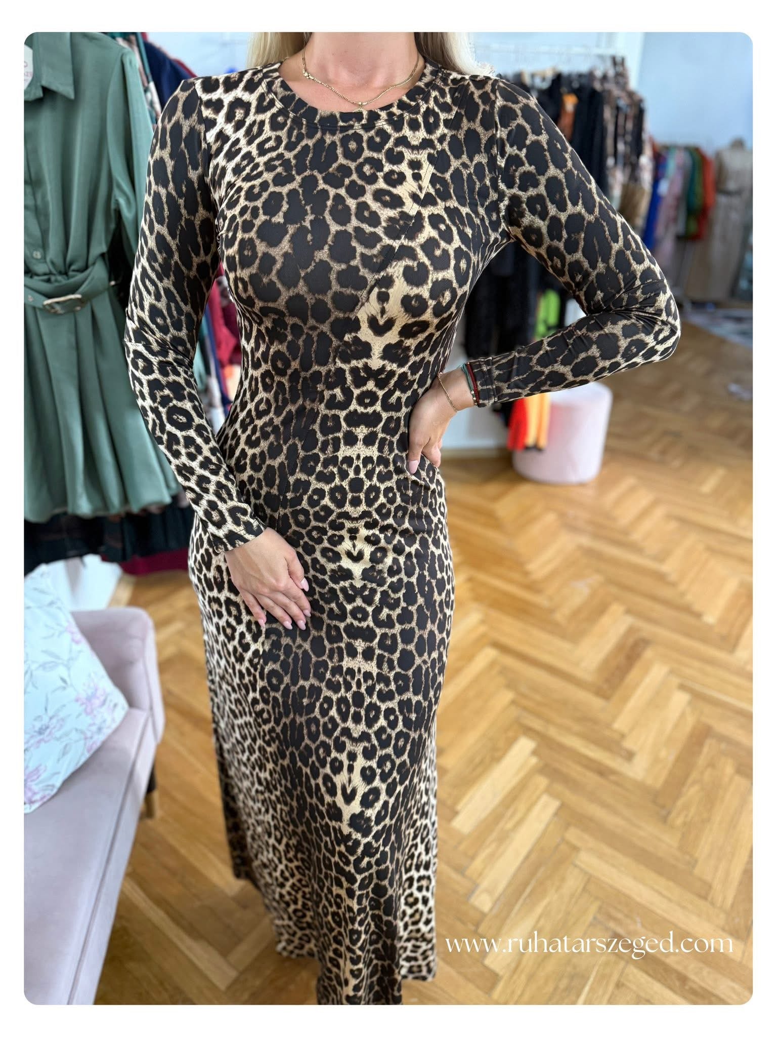 LEO MAXI ruha