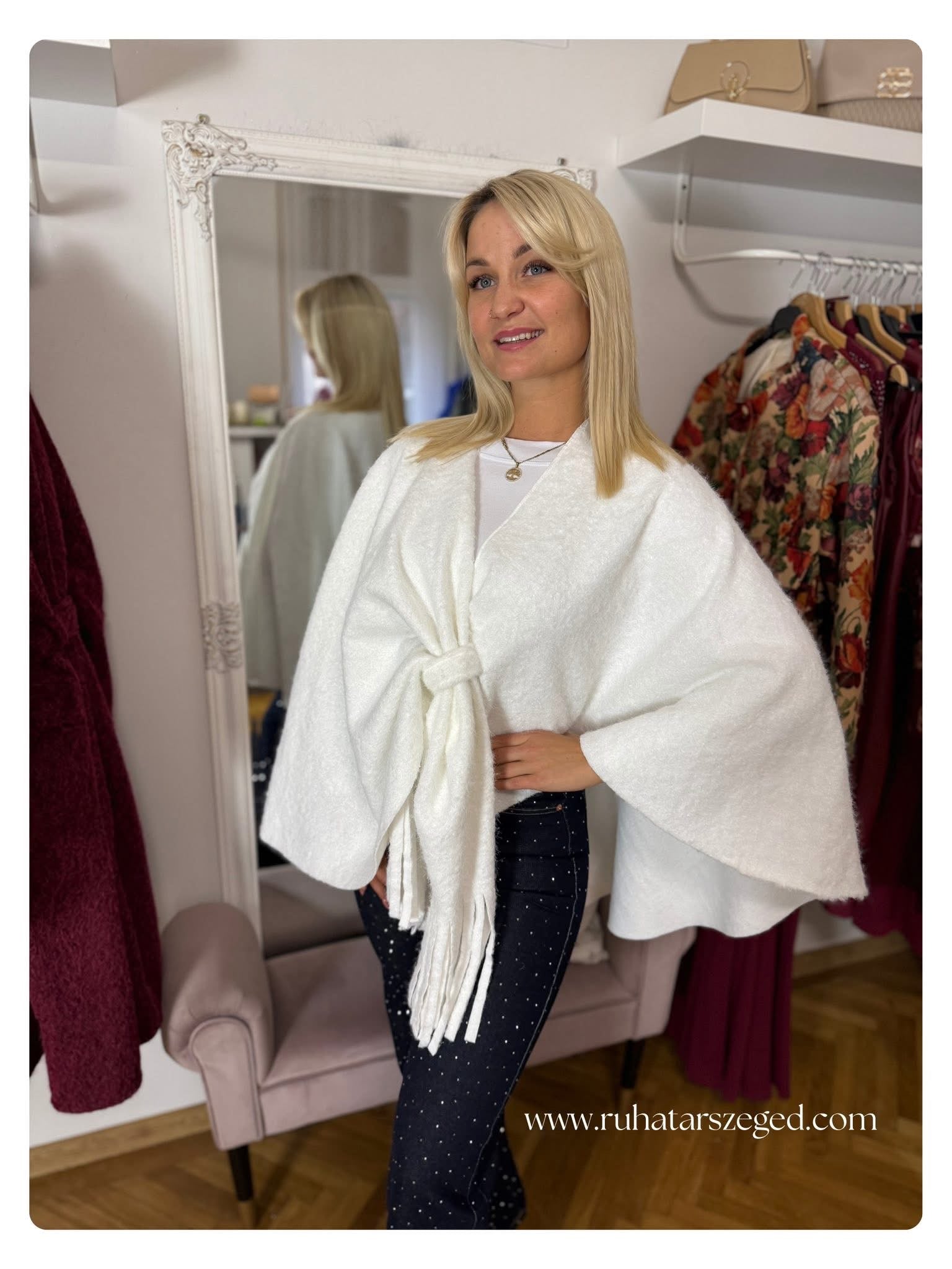 MOLLI poncsó