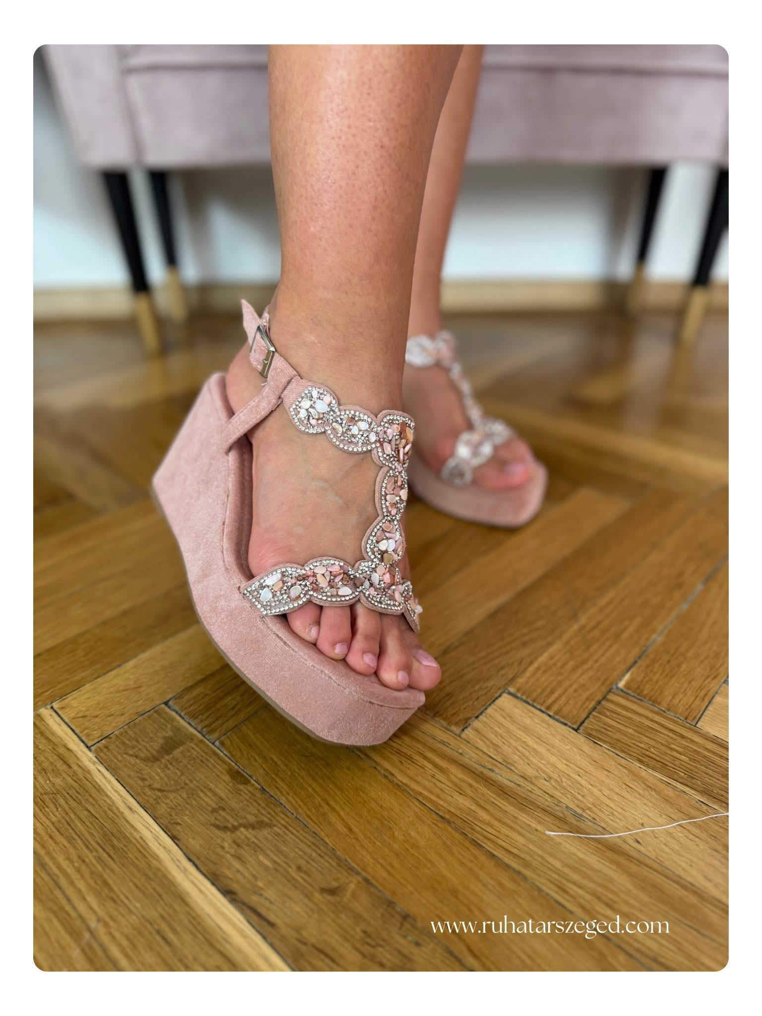 LOTTI szandál