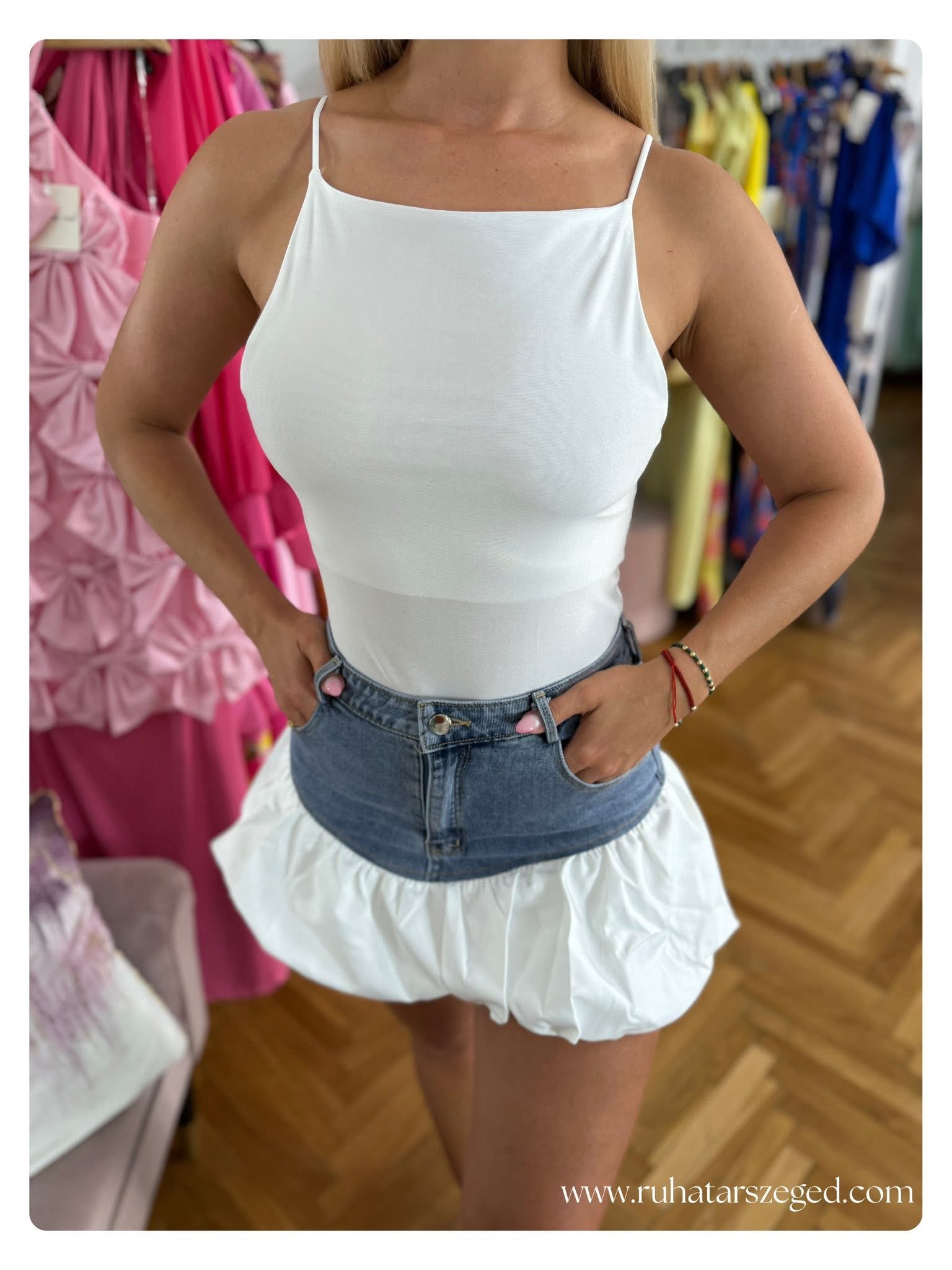 NESS trikó